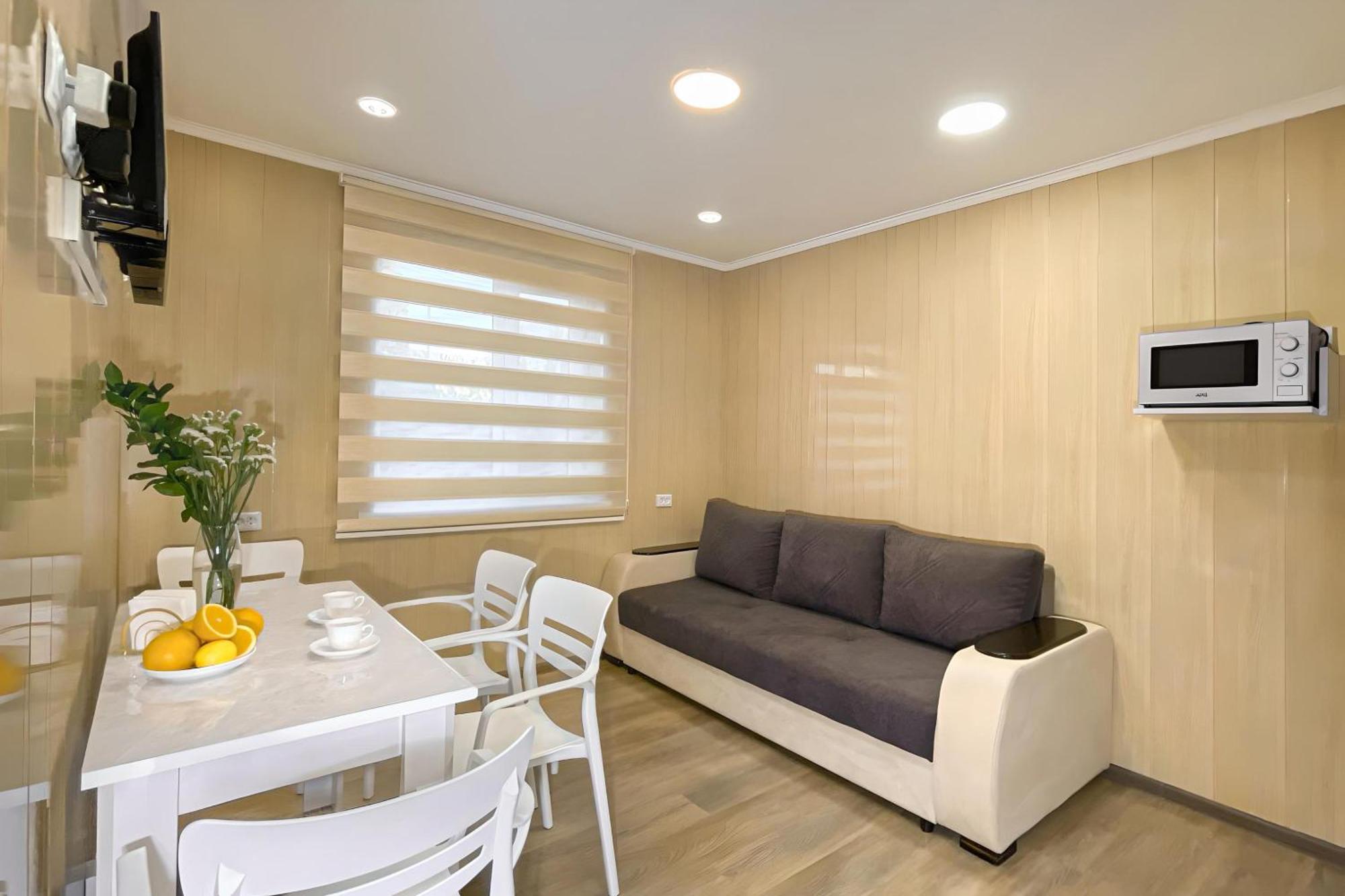 Guesthouse Liliia คาราโคล ภายนอก รูปภาพ